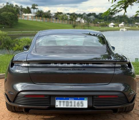 PORSCHE TAYCAN TURBO S ELÉTRICO PORSCHE TAYCAN TURBO S ELÉTRICO